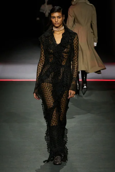 Look 40